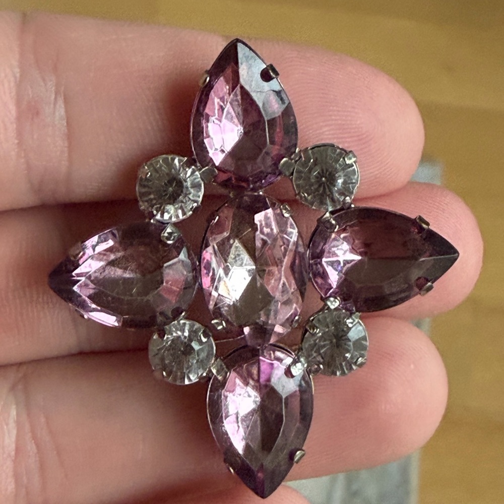 Vintage Unsigned Juliana Amethyst Purple Pink Silver Crystal Brooch Jewelry Star